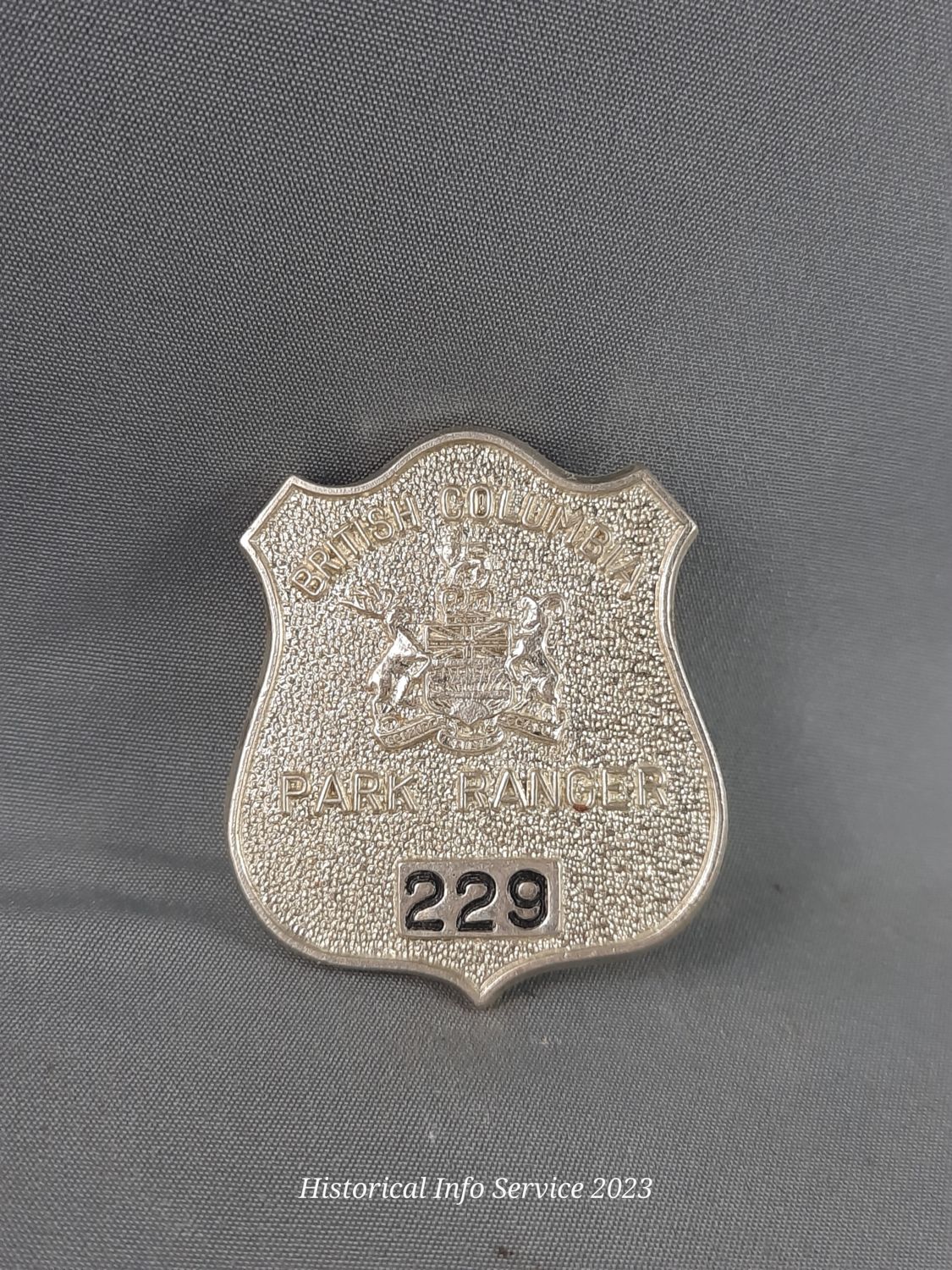 flat, bronze, double screw lug, 1 9/16" tall