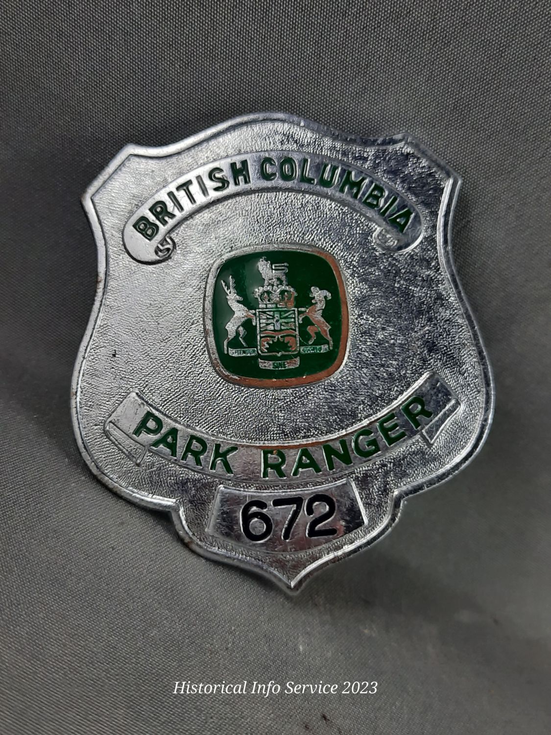 curved, silver, single screw lug, 2 1/8" tall